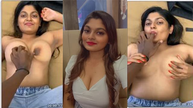 Tamil Sexy Wife Showing Her Boobs Fucking Doggy Viral Porn